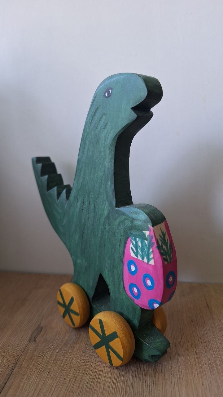 Wooden Godzilla on wheels photo 2