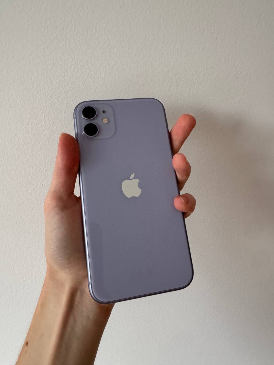iPhone 11 photo 2