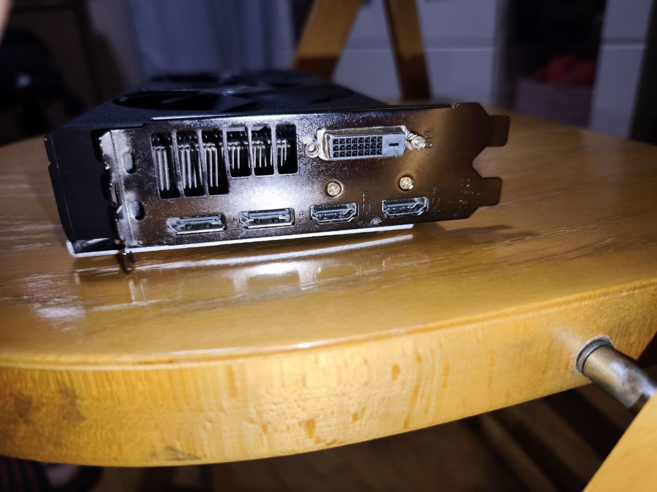 Radeon RX 580 8GB Sapphire photo 2