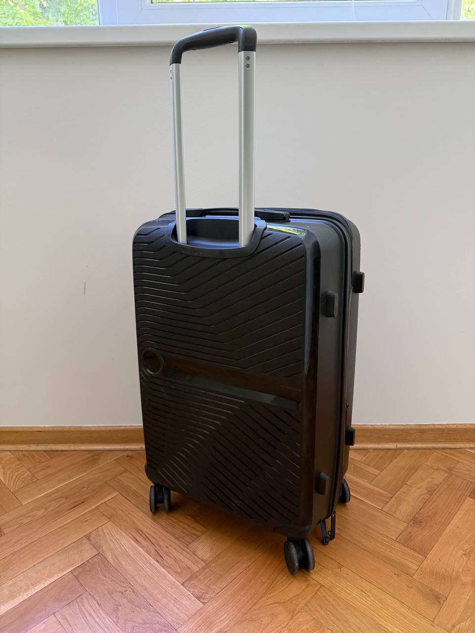 suitcase photo 3