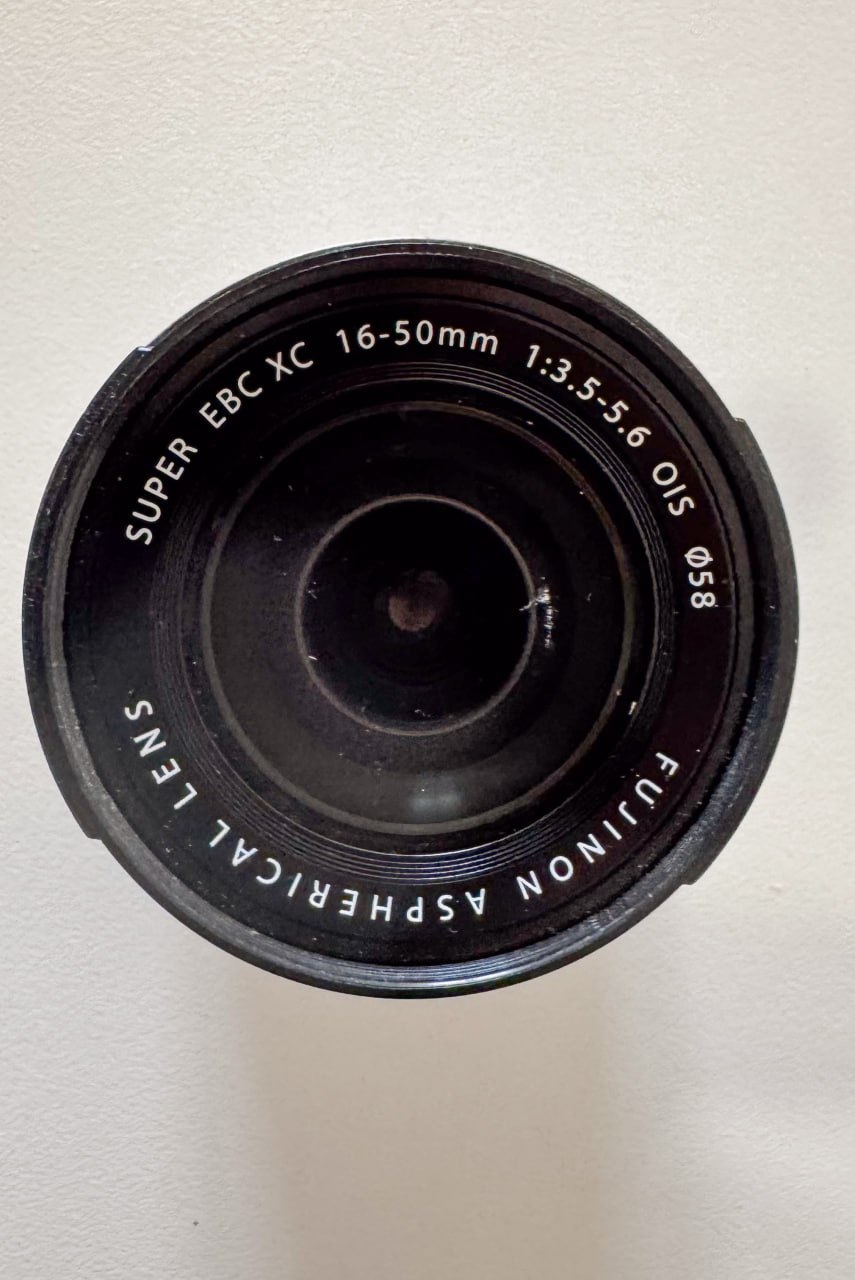 Fujifilm X-M1 with kit lens photo 4