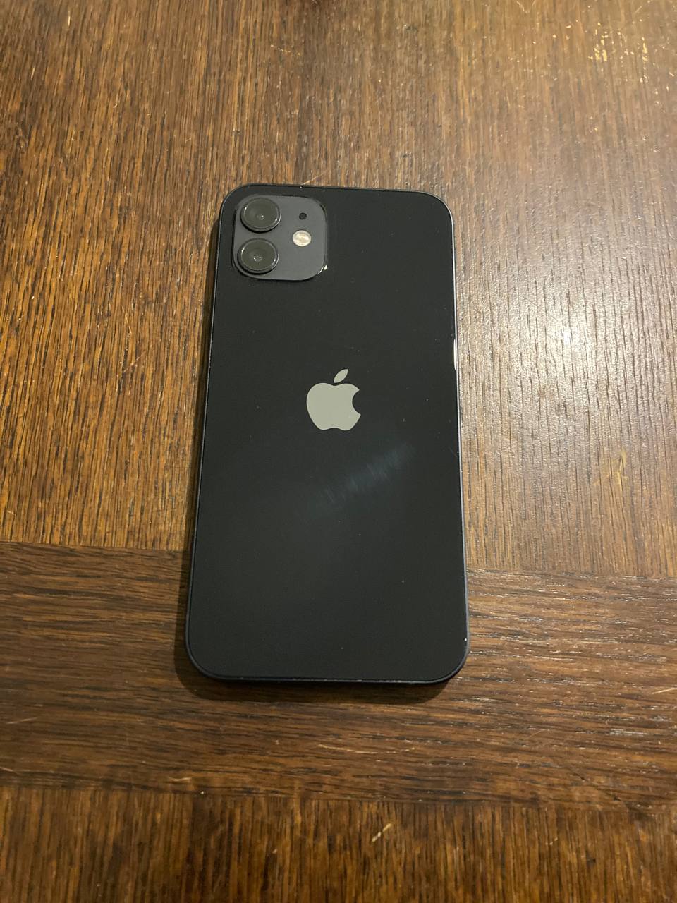 iPhone 12 photo 2