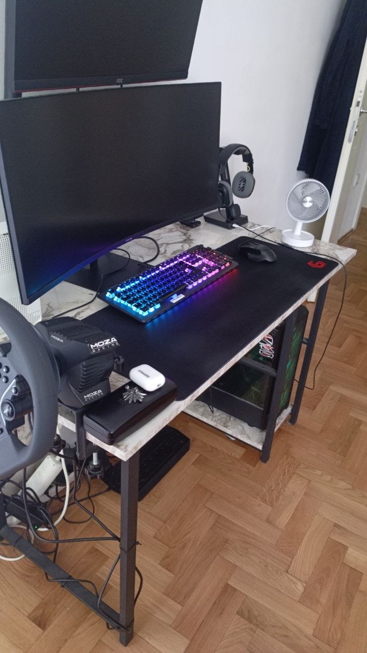 computer desk photo 3