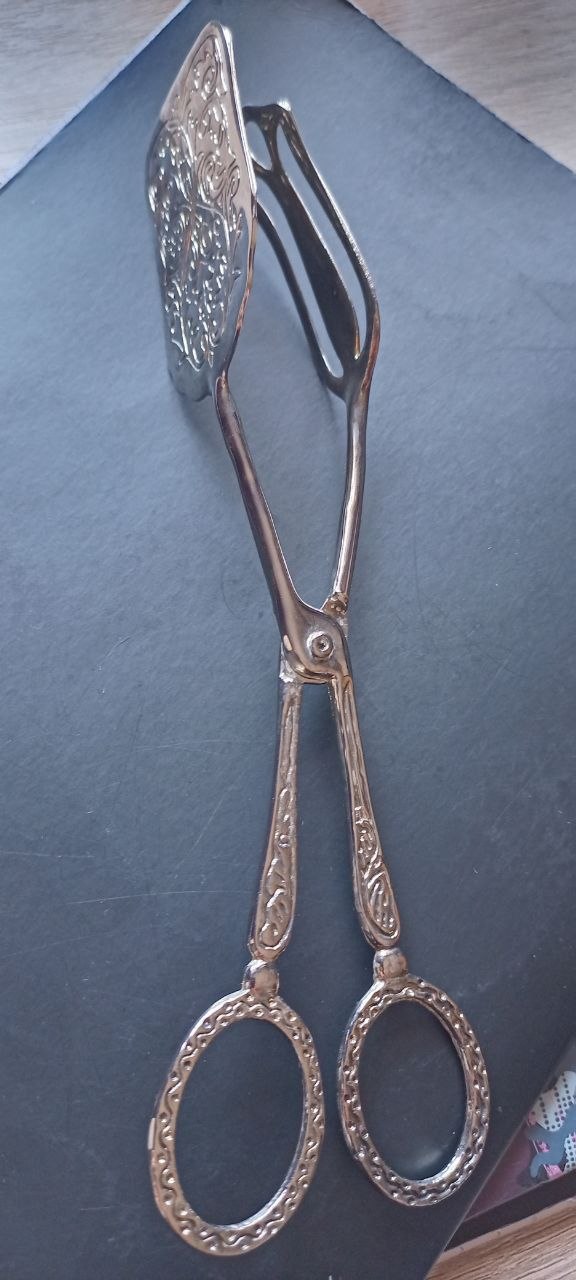 Pastry tongs, silvering
