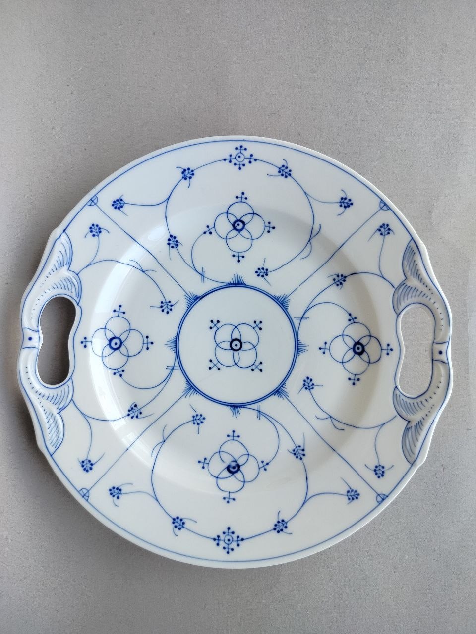 Porcelanska nemačka ploča sa rukohvatom od Porzellanfabrik Reinecke photo 6