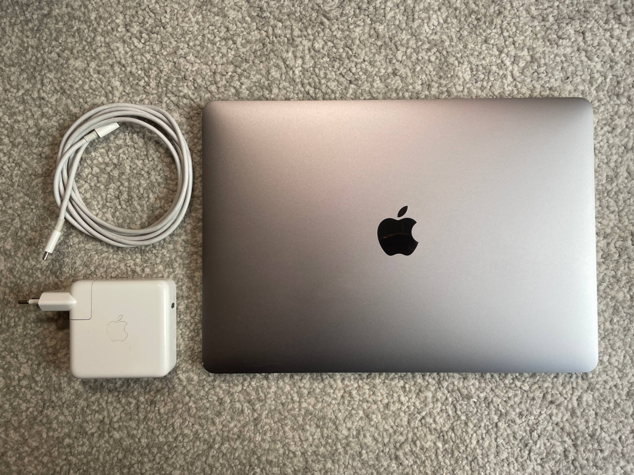 MacBook Pro 13" (A1708) photo 2