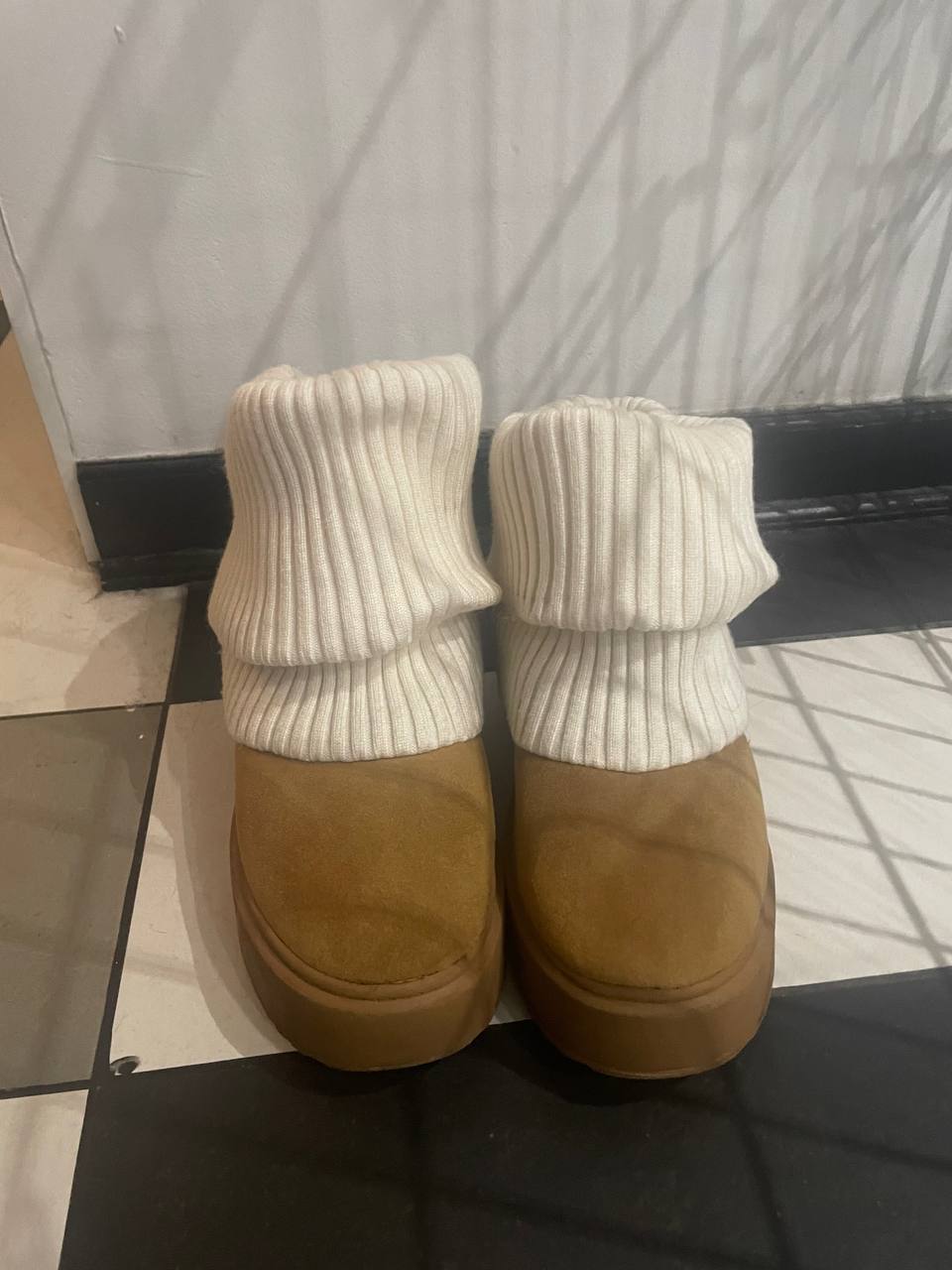 Bershka Uggije