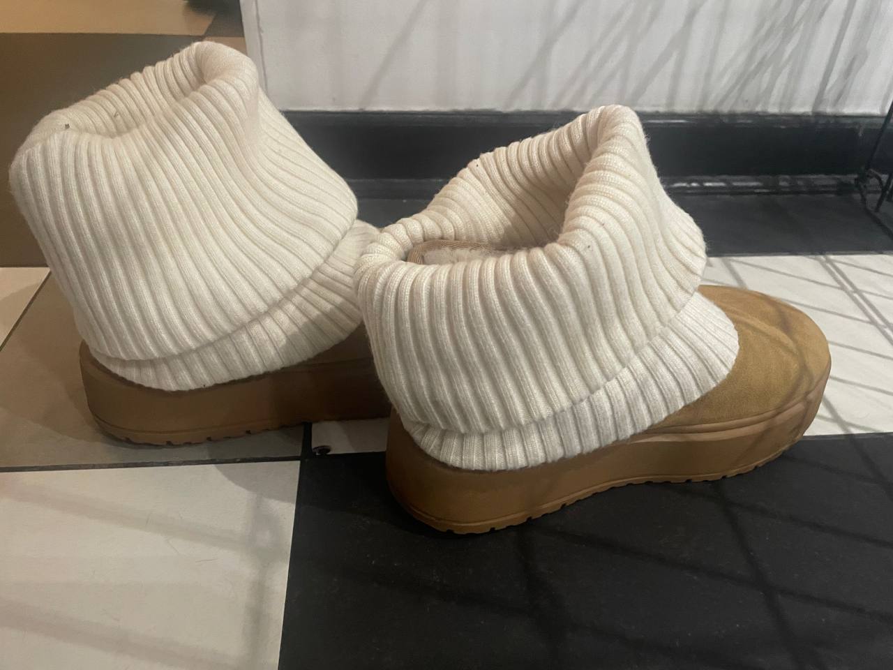 Bershka Uggije photo 2