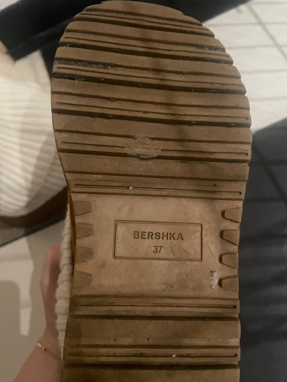 Bershka Uggije photo 3