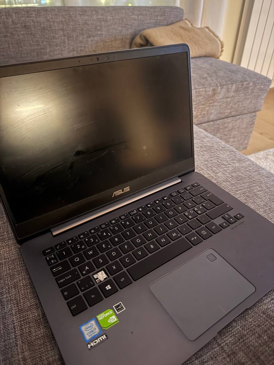 Laptop