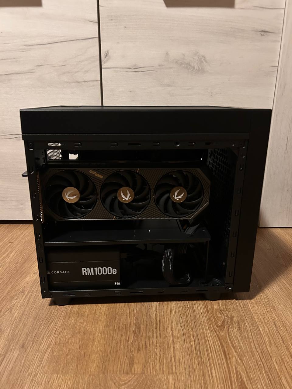 PS5 Slim photo 3