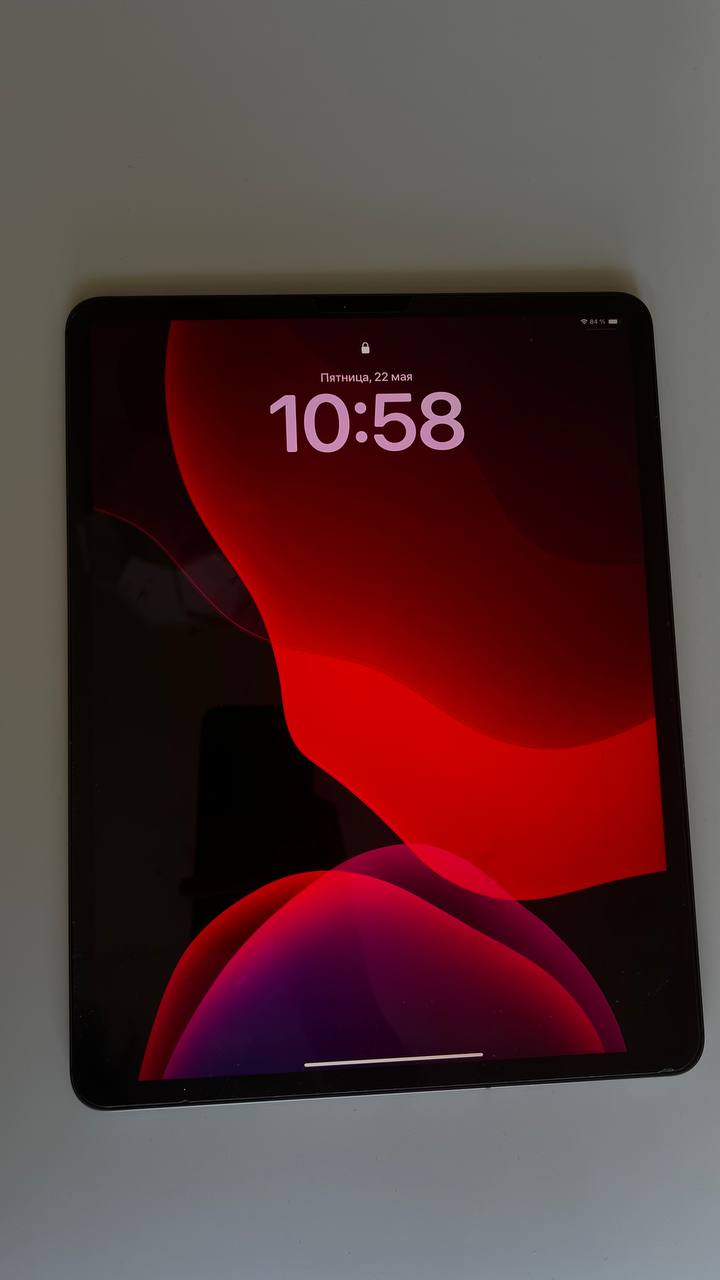iPad Pro 12.9" (4. генерација, 2020) 256 GB Cellular + Magic Keyboard photo 3