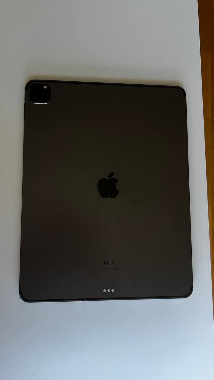 iPad Pro 12.9" (4. генерација, 2020) 256 GB Cellular + Magic Keyboard photo 4