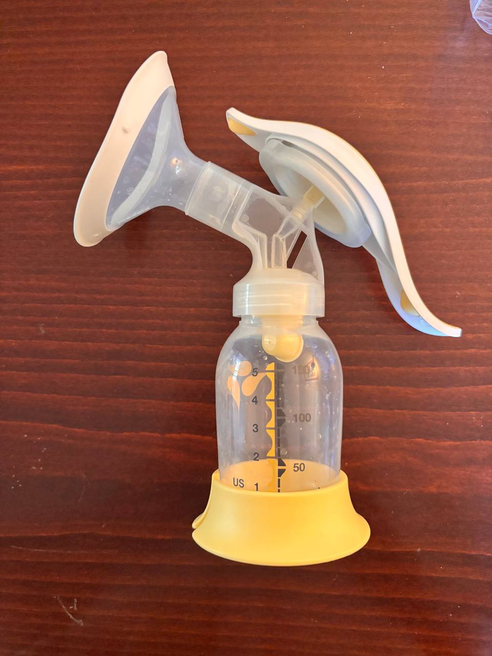 Medela Harmony breast pump photo 2