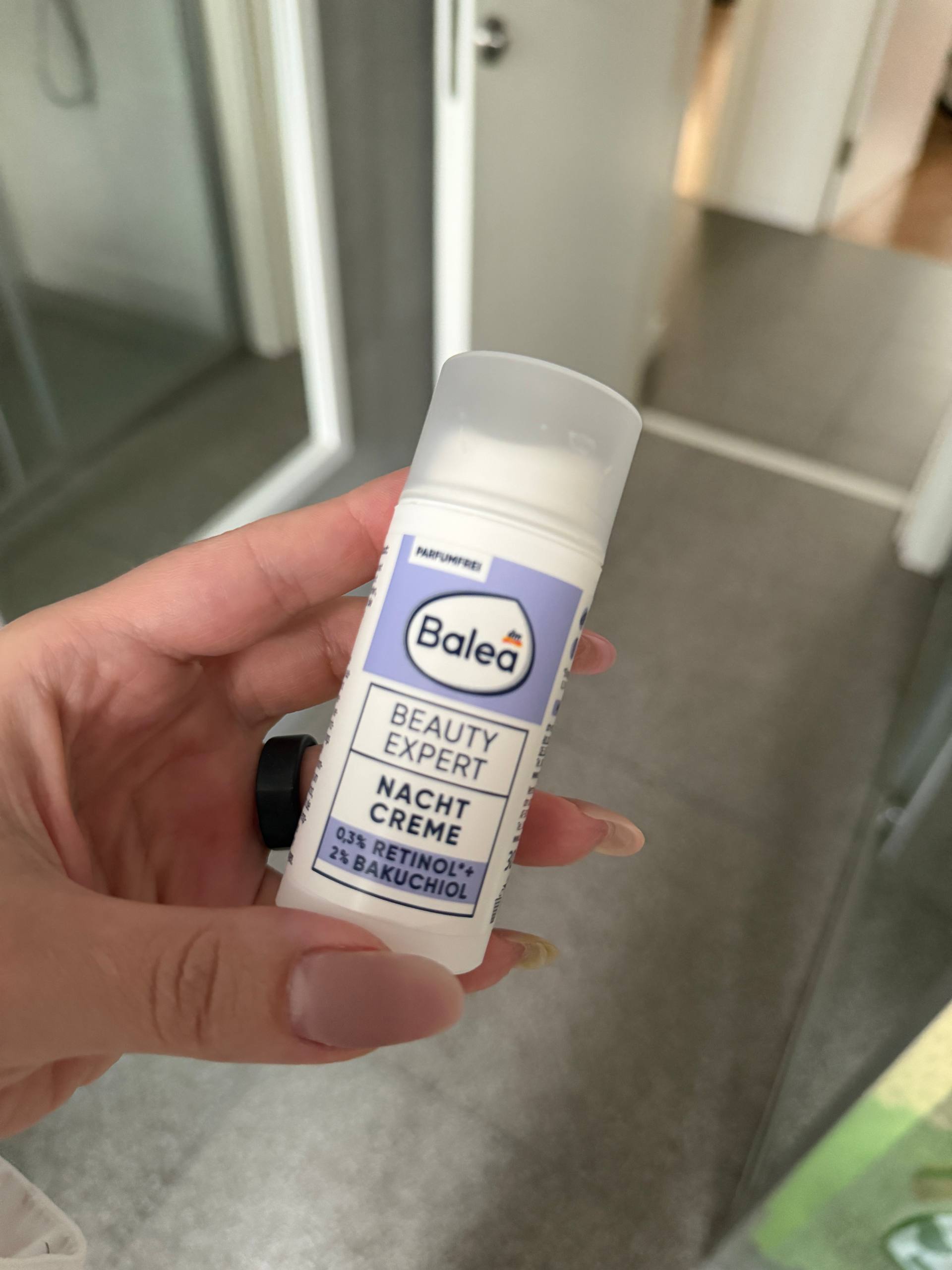 Night cream with retinol