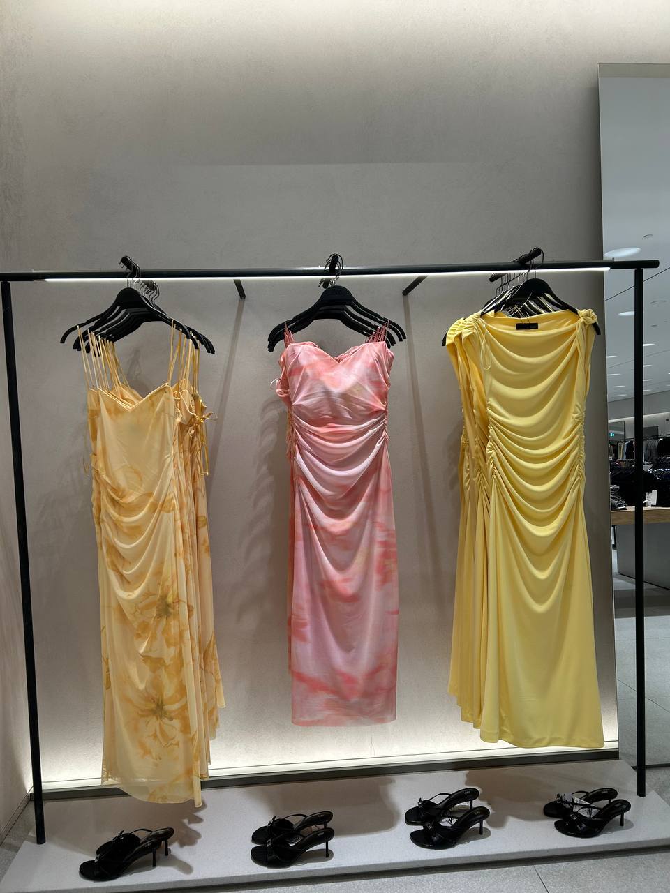 Zara dress photo 4