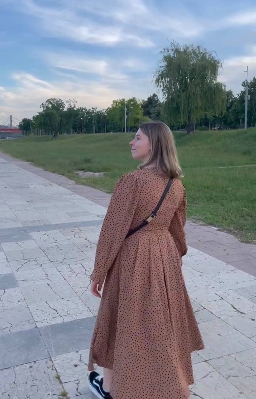 Dress with belt