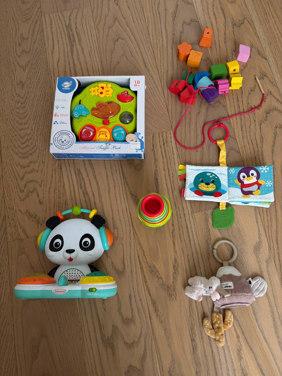 Шуршащая книжка infantino