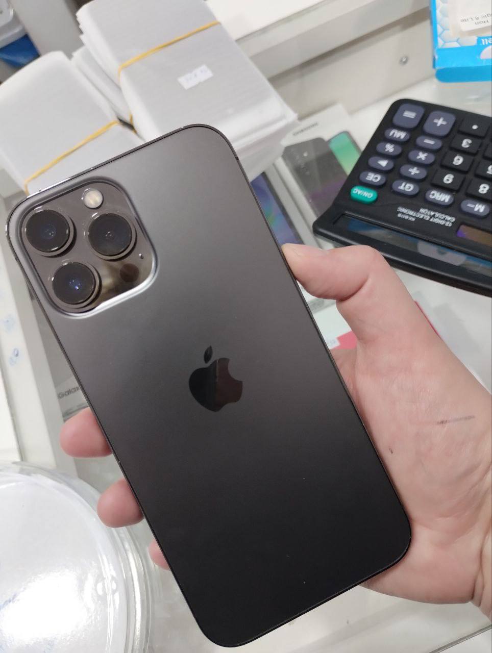 iPhone 13 Pro Max 128GB photo 2