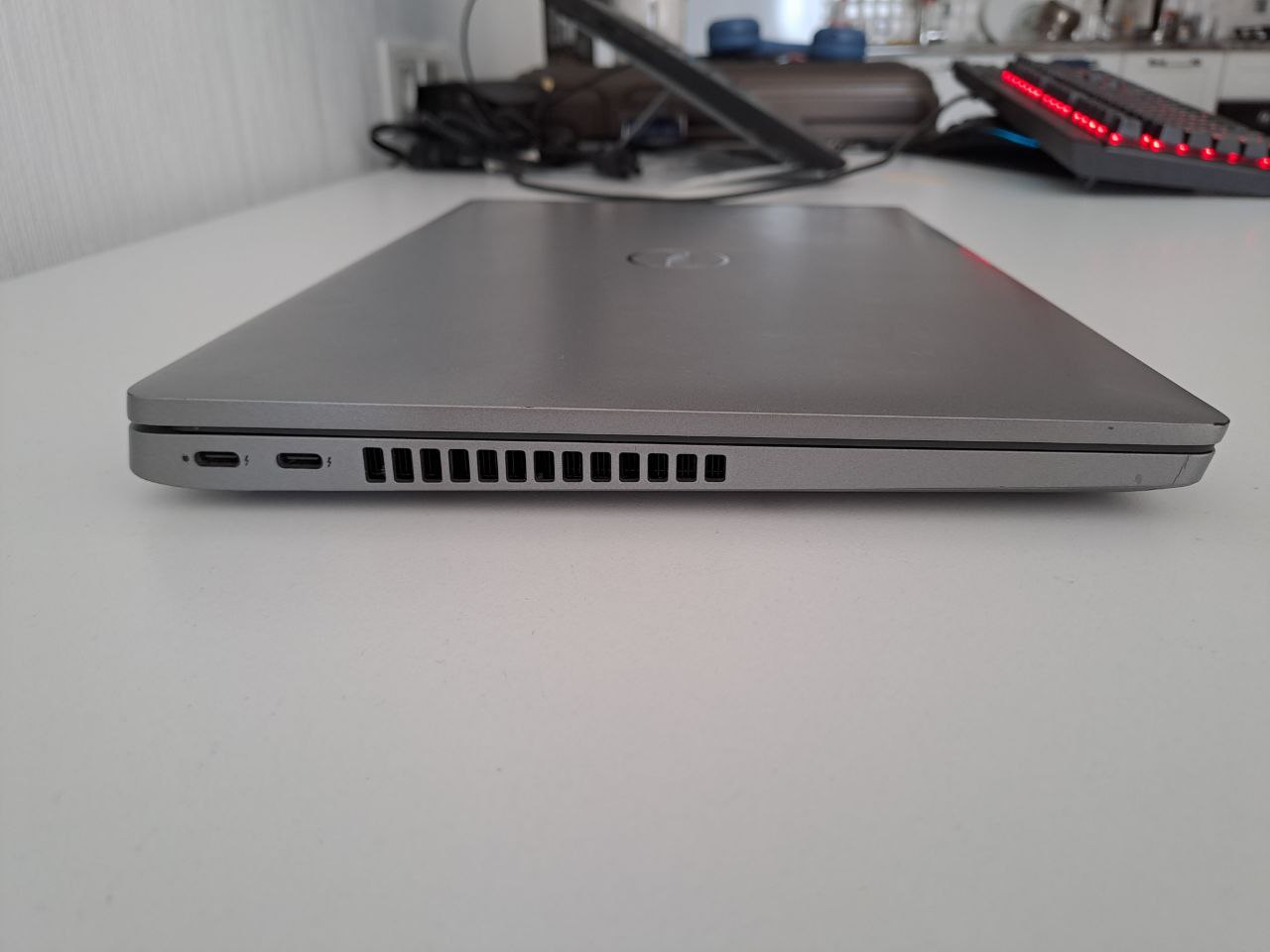 Dell Latitude 5420 laptop photo 3