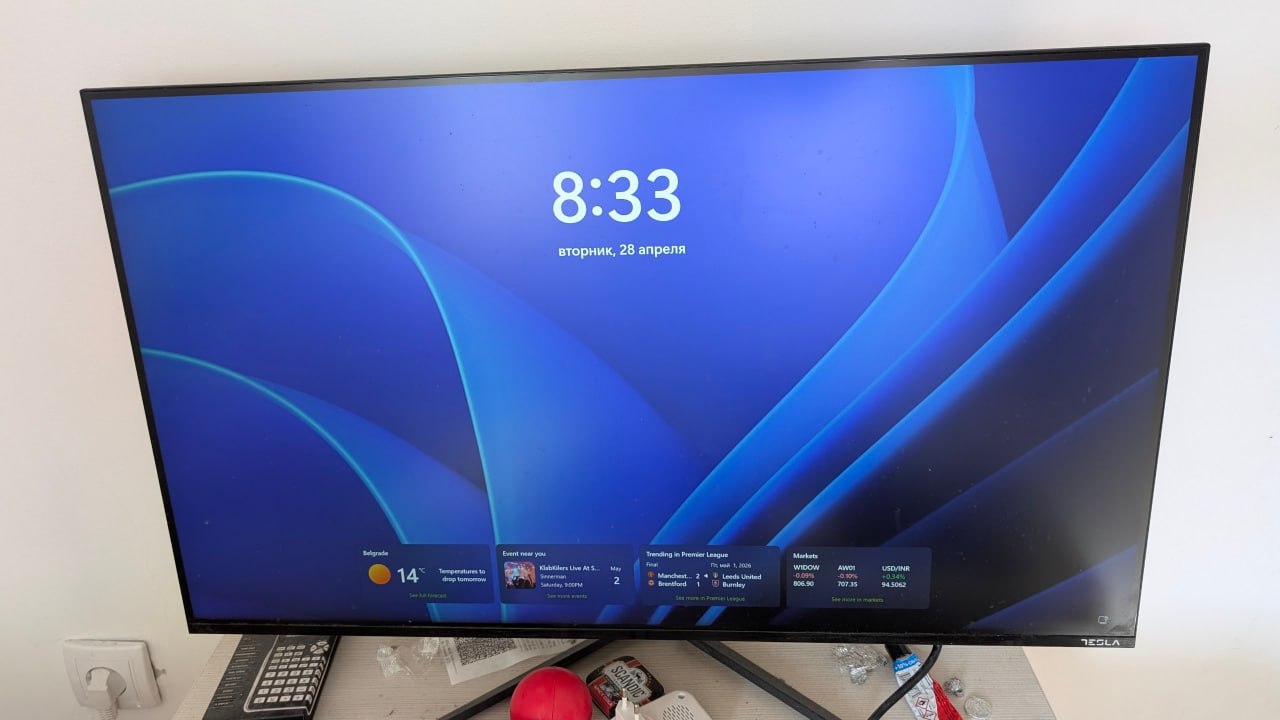 Монитор Tesla 32MC935BQ