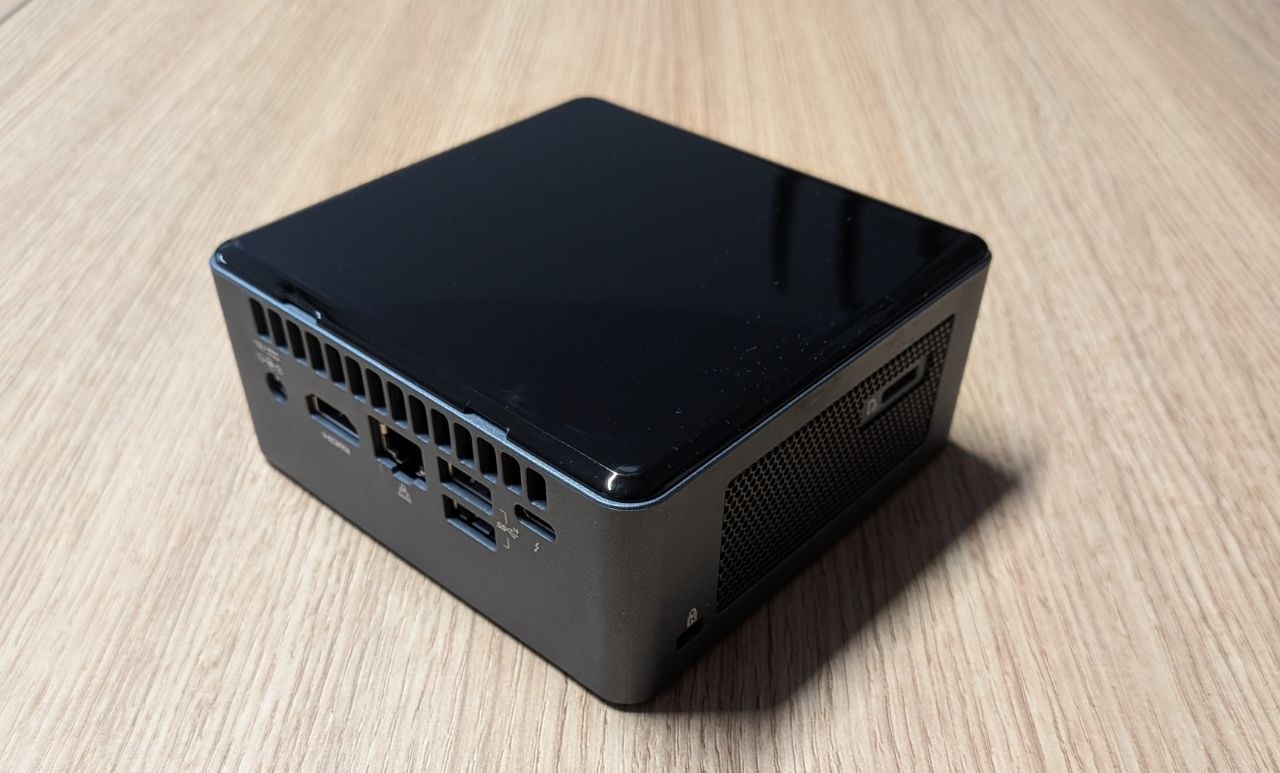 мини пк Intel NUC (NUC8i7BEH) photo 2