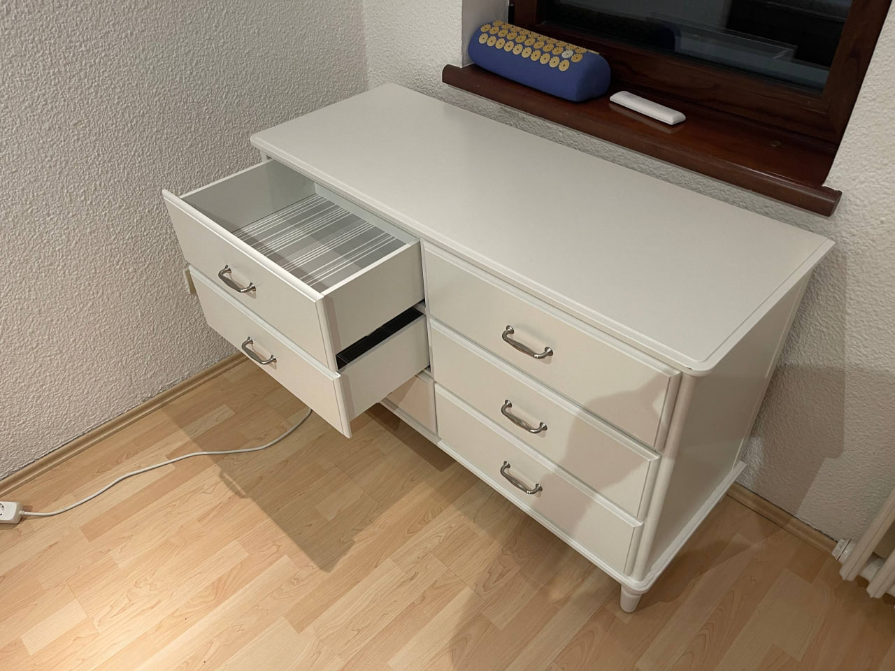IKEA TYSSEDAL chest of drawers