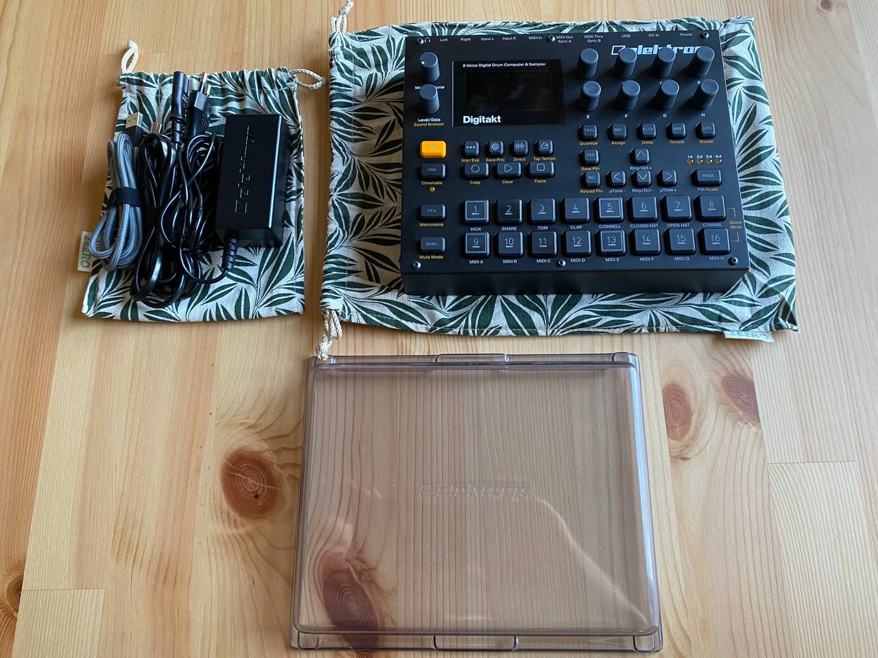 8-channel sampler and MIDI sequencer photo 2