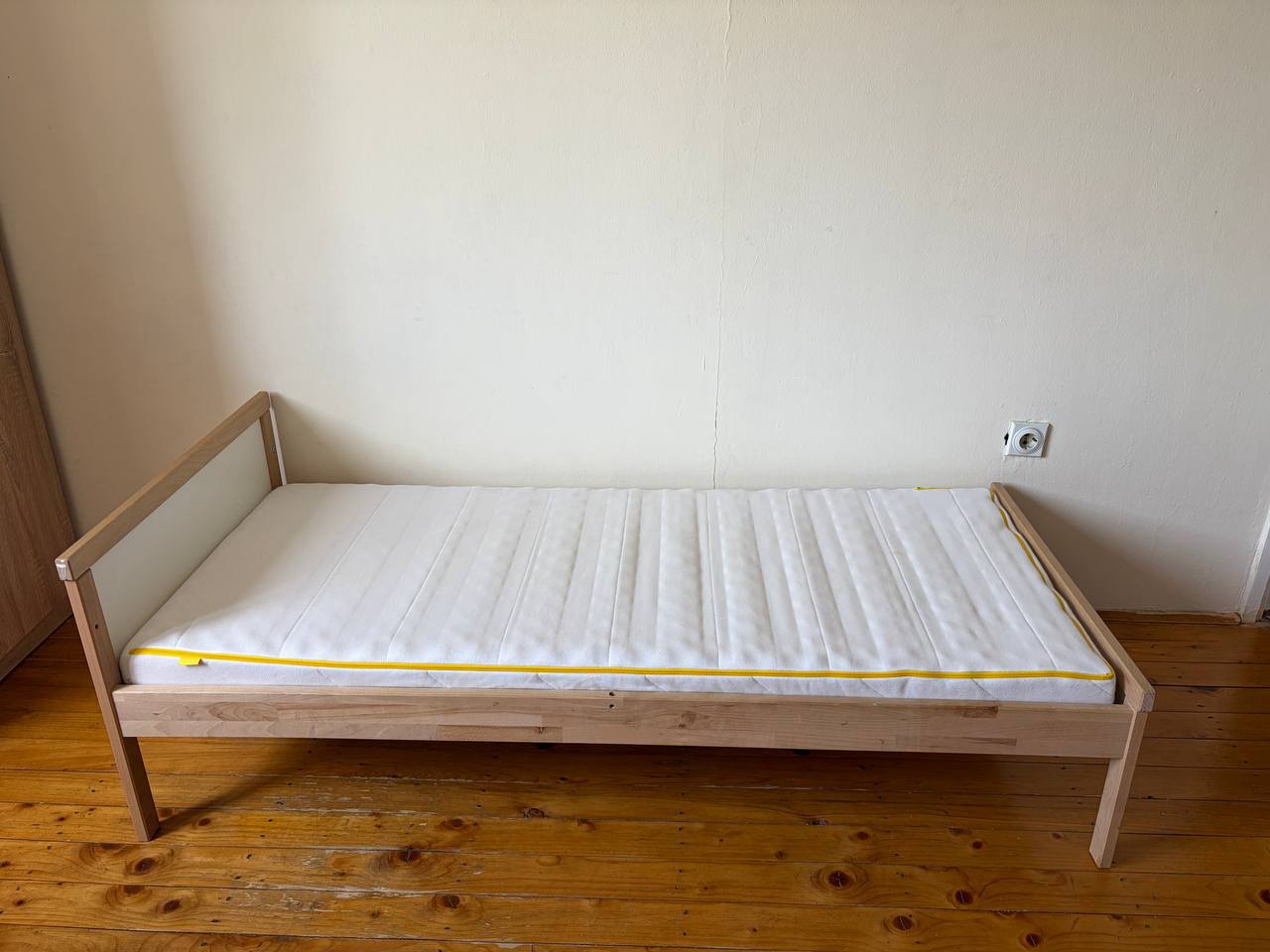 детская кровать IKEA SNIGLAR