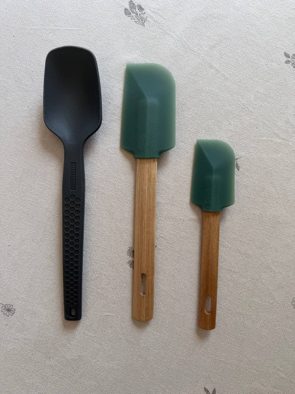 Kitchenware (kitchen utensils) photo 3