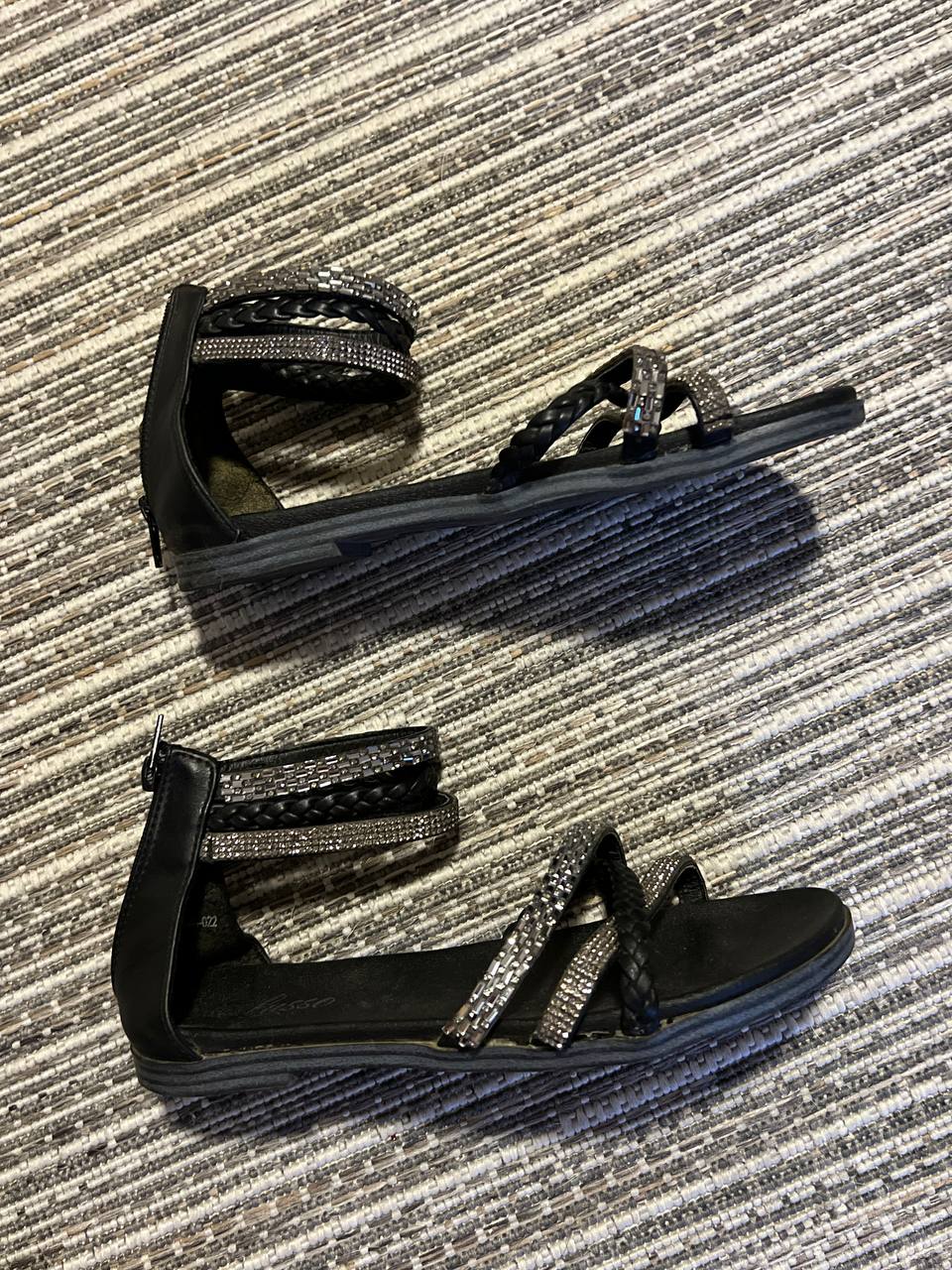 Sandals photo 2