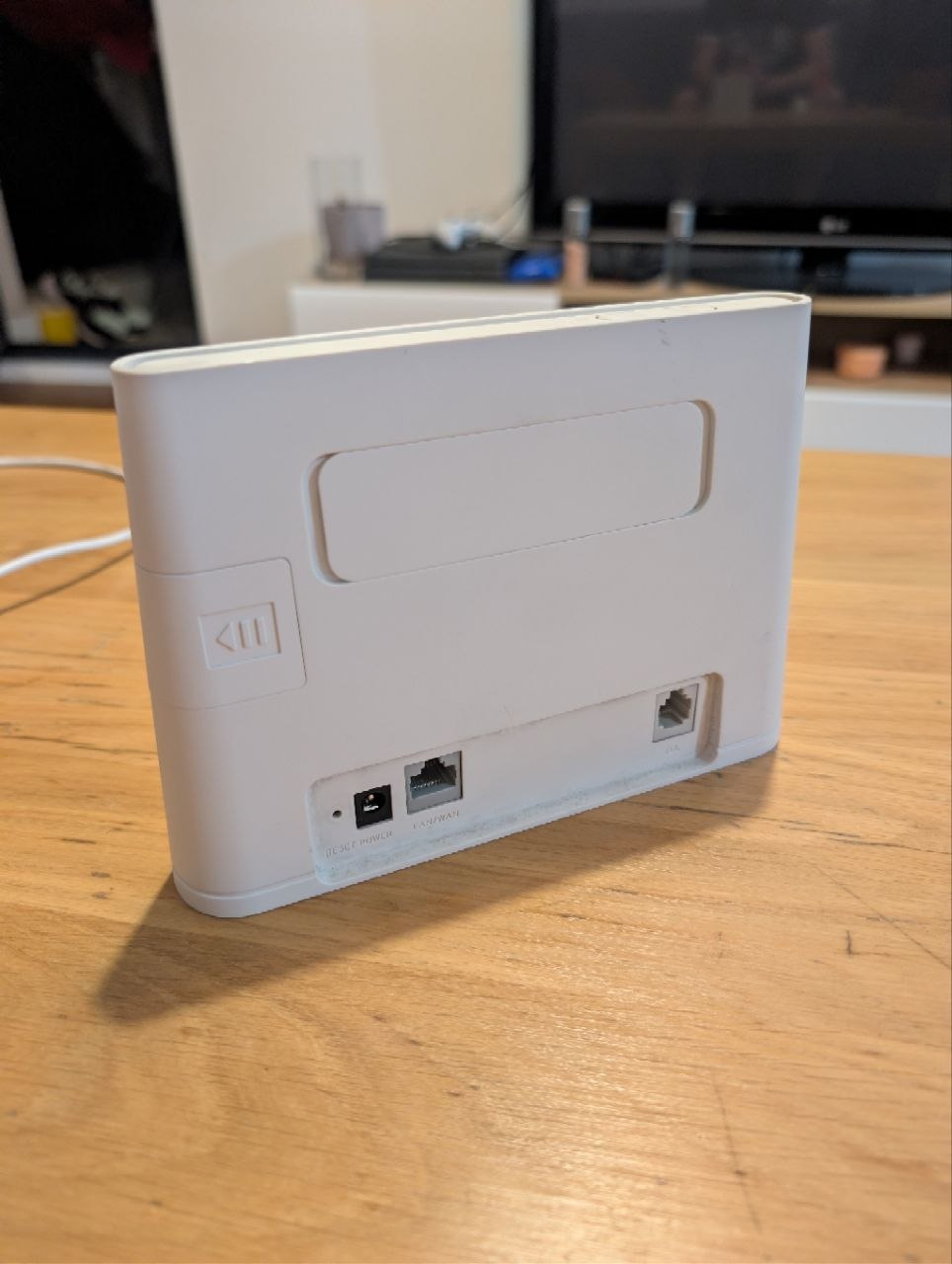 Huawei B311-221 LTE/4G роутер photo 2