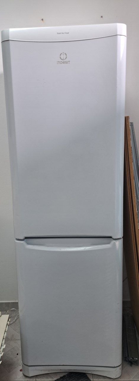 Indesit hladilnik