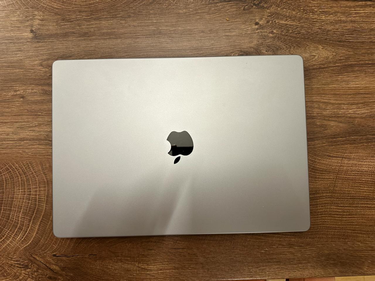 iMac 27" Retina 5K (2020) photo 2