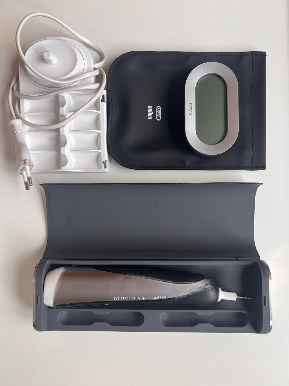 Умная зубная щетка Oral-B Braun Triump*