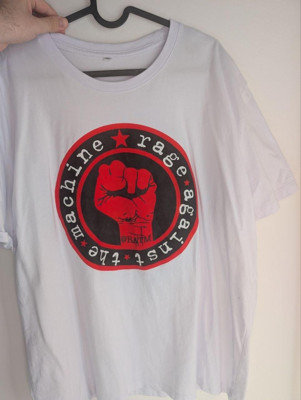 T-shirts and men's clothing photo 6