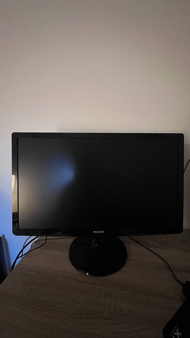 монитор Philips 23.6"