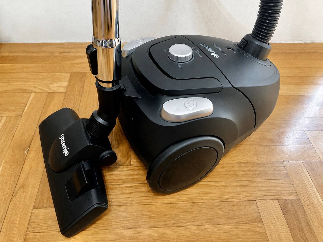 aspirator Gorenje VC1611CXBK photo 2