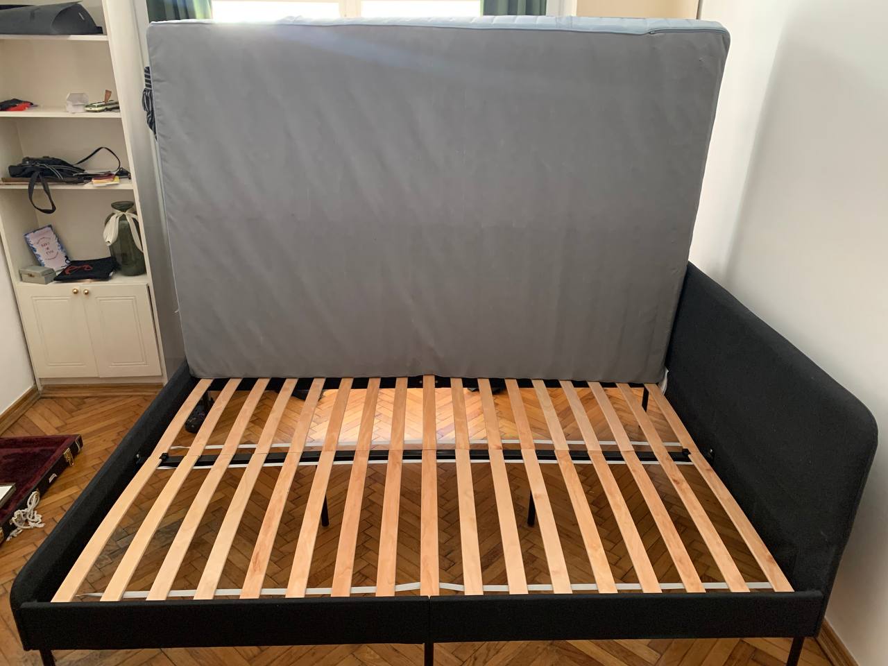 Kreveta (Ikea - Slattum) sa matracem (Ikea - Vesteröy)