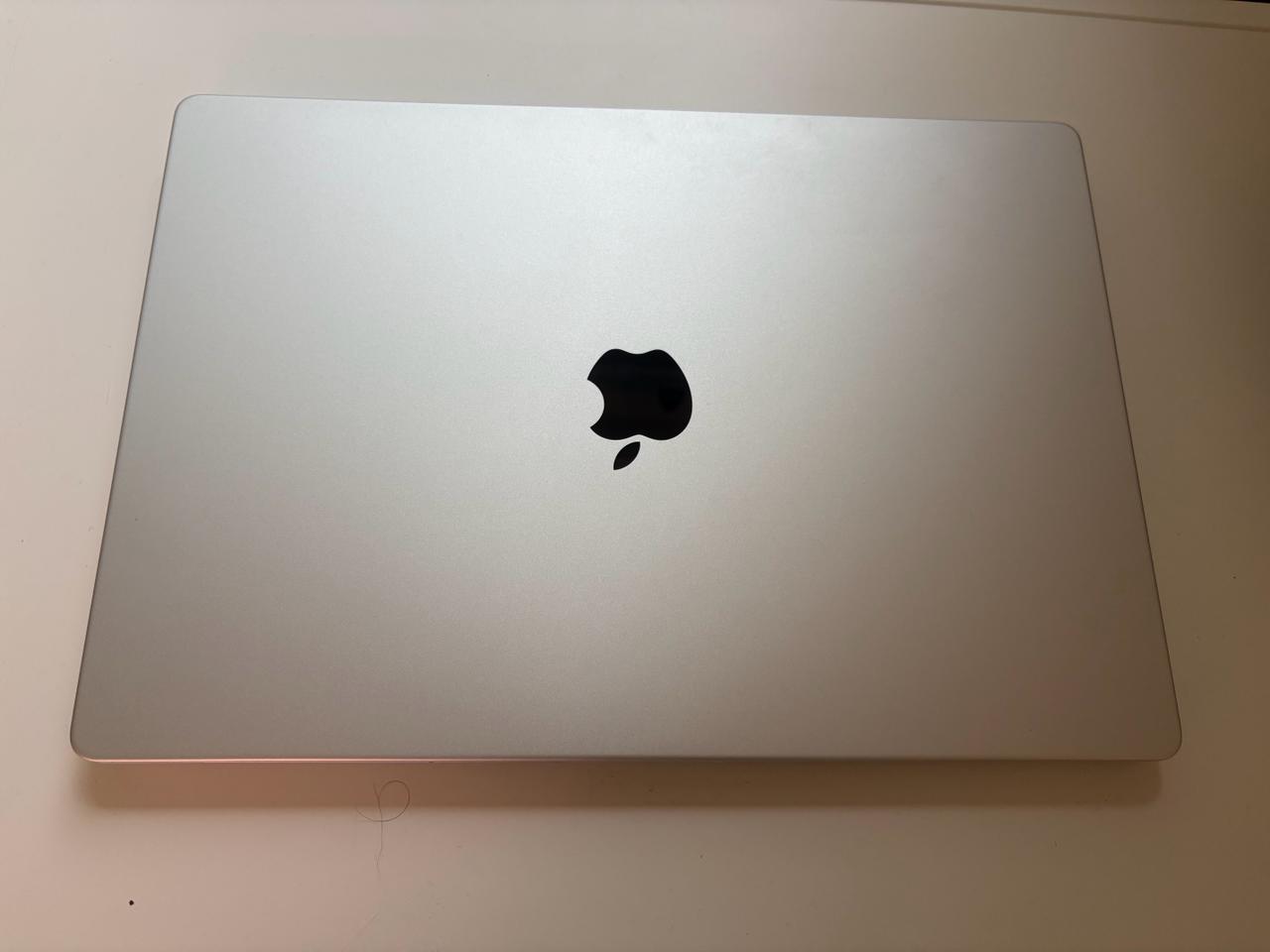 MacBook Pro 16 M2 Max 32GB 1TB photo 3
