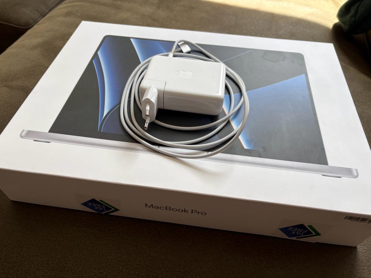 MacBook Pro 16 M2 Max 32GB 1TB photo 4