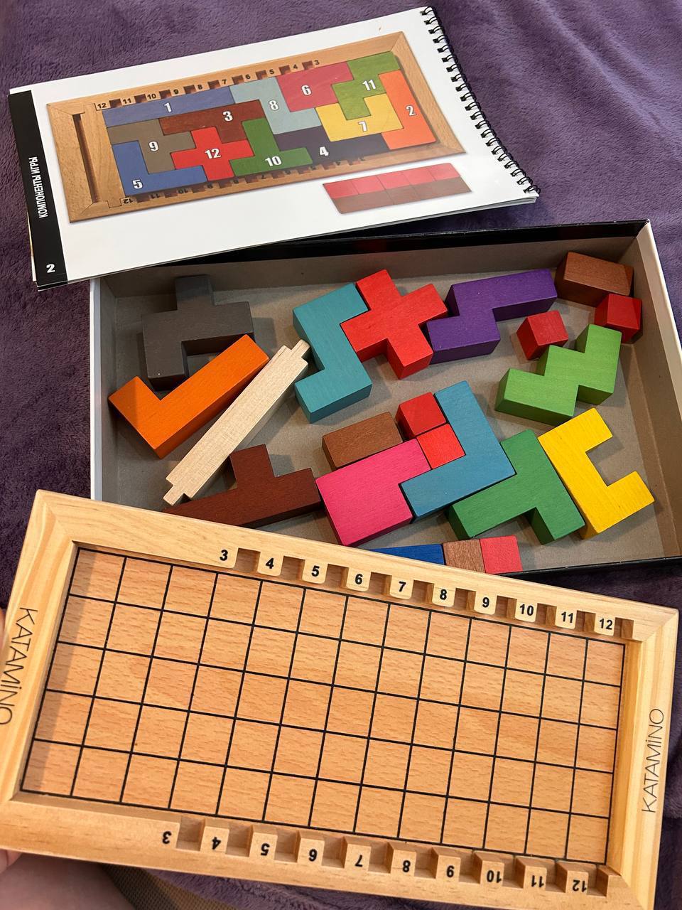 Catamino board game
