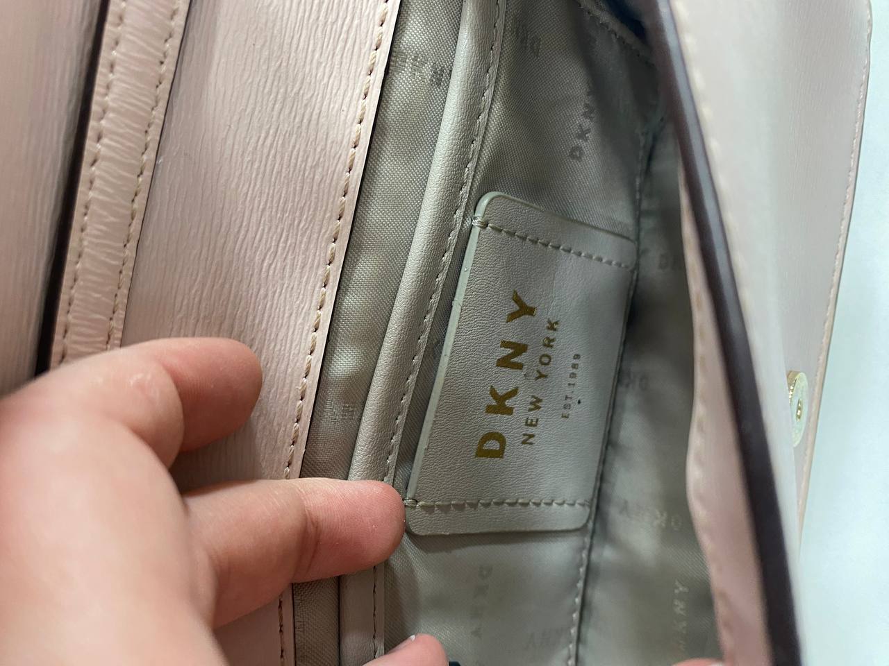 DKNY bag photo 2