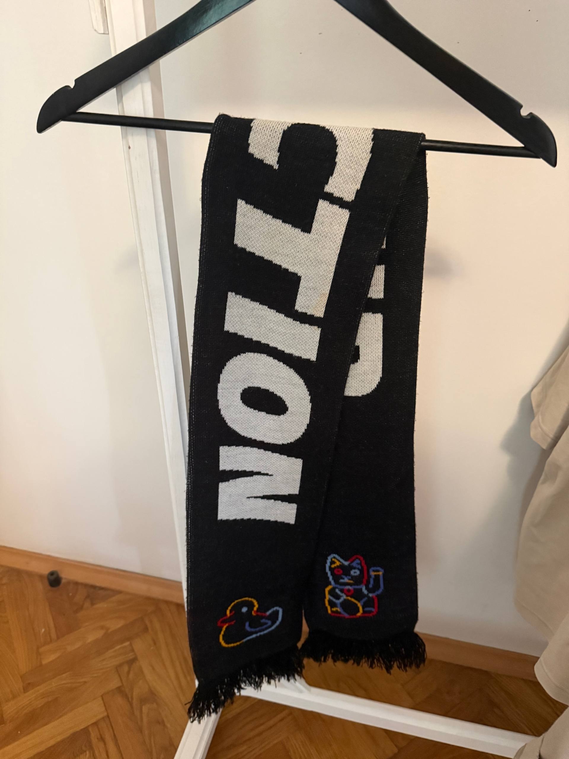 Scarves and pareos