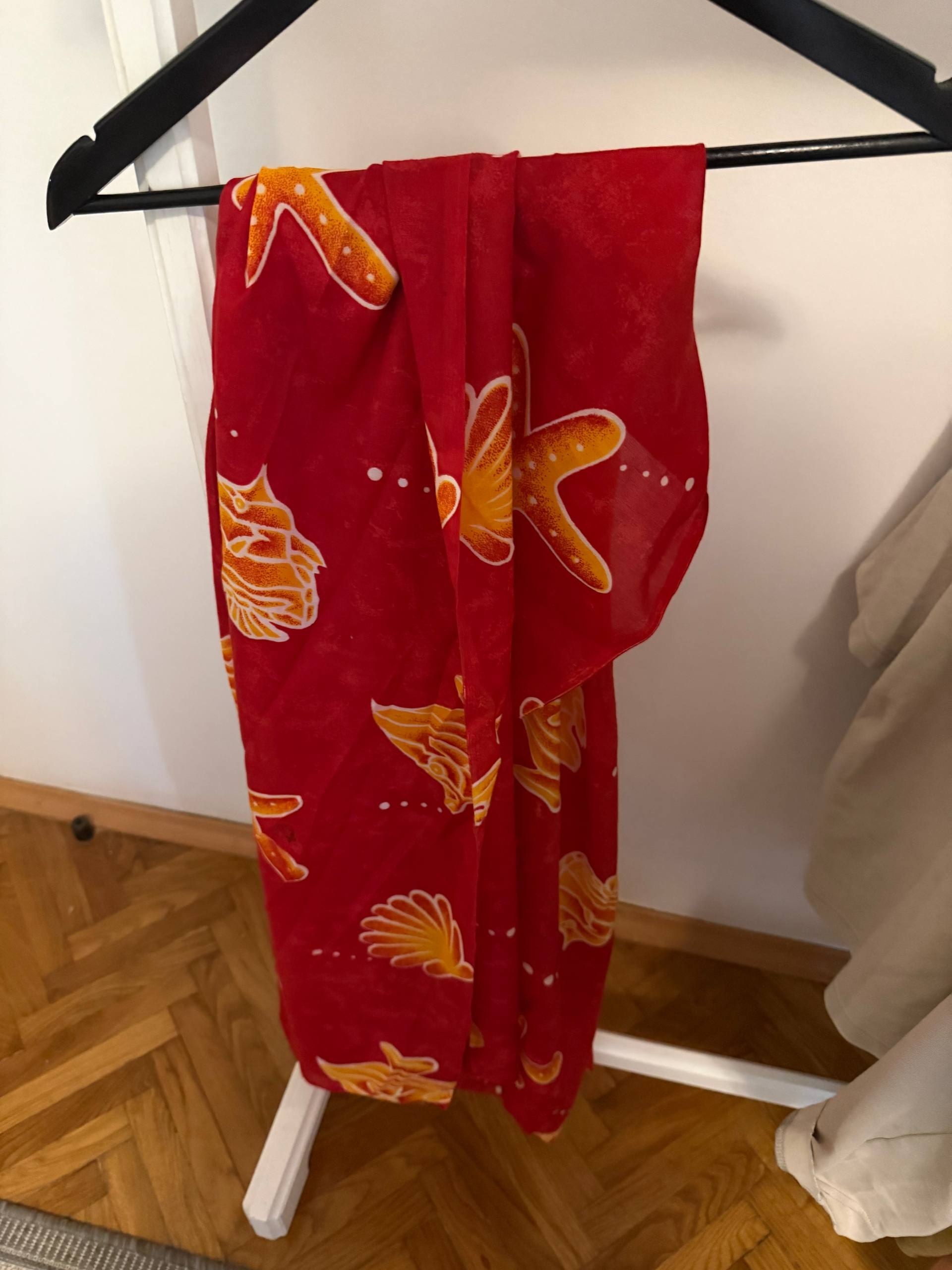 Scarves and pareos photo 6