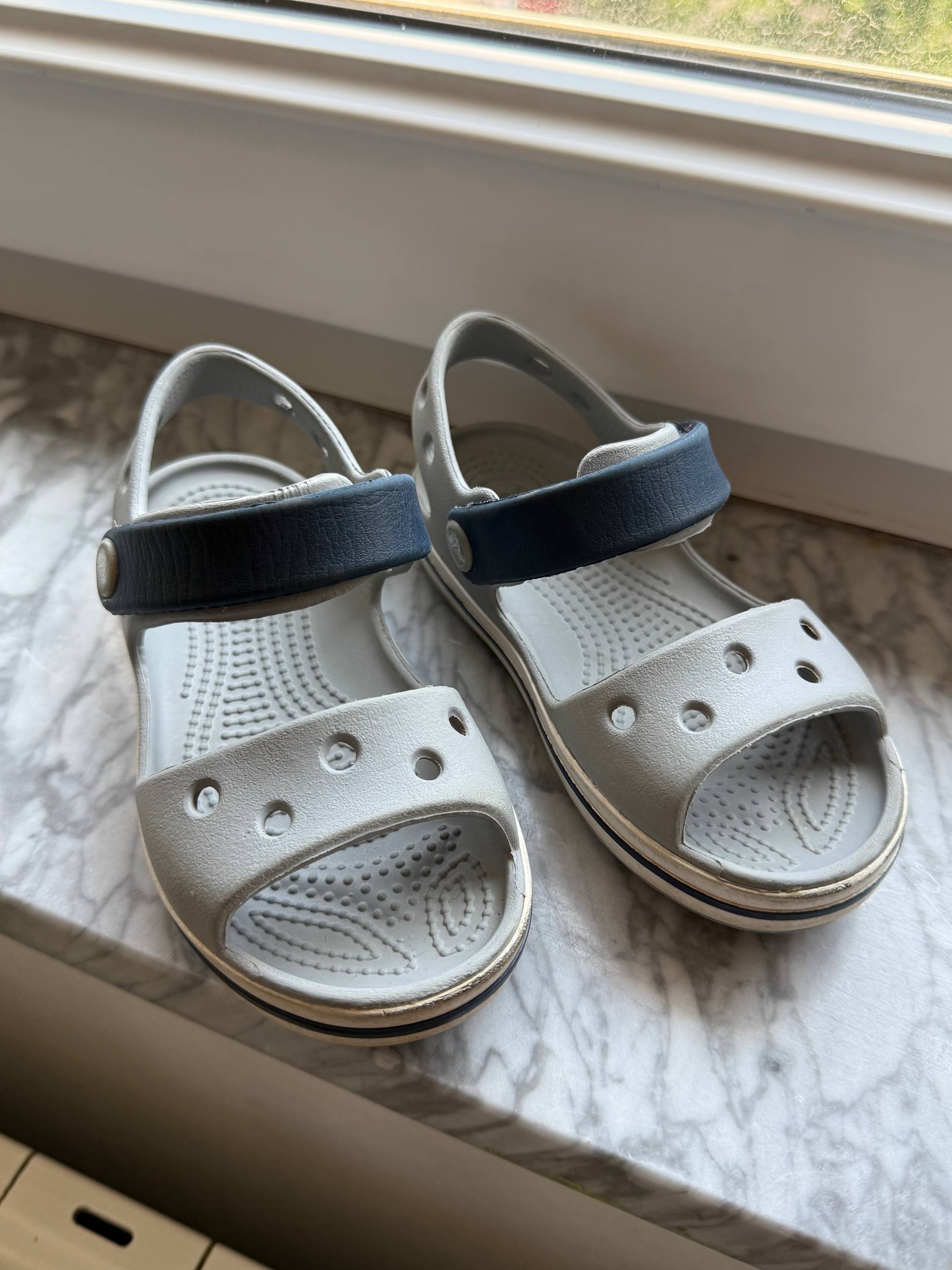 Crocs C9 kids sandals