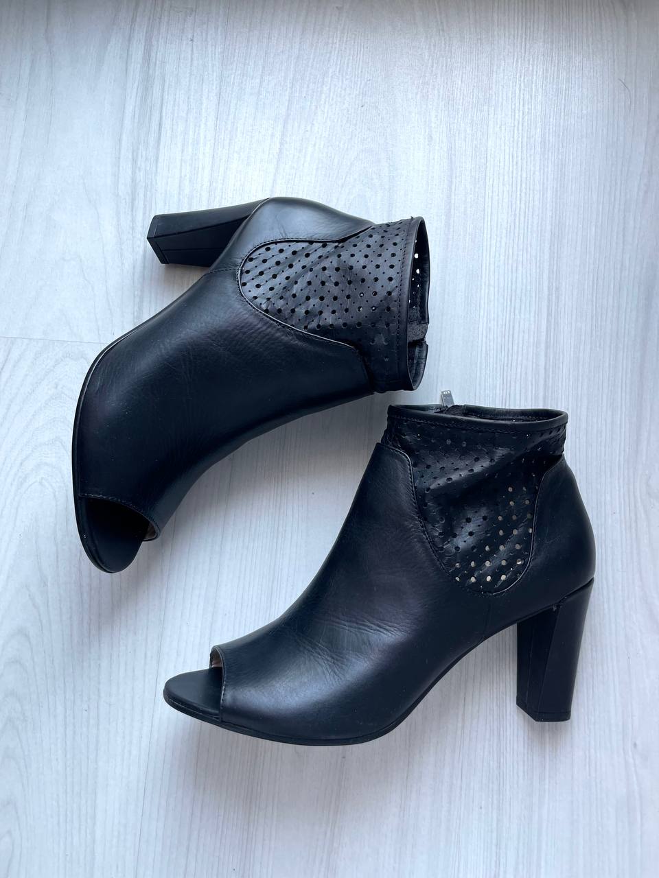 Летње чобутете Karen Millen