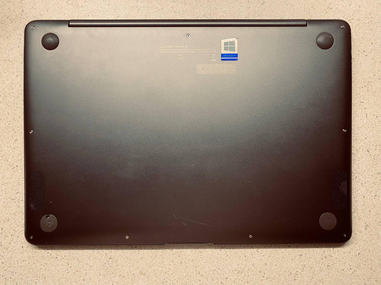 Asus ZenBook UX430U photo 4
