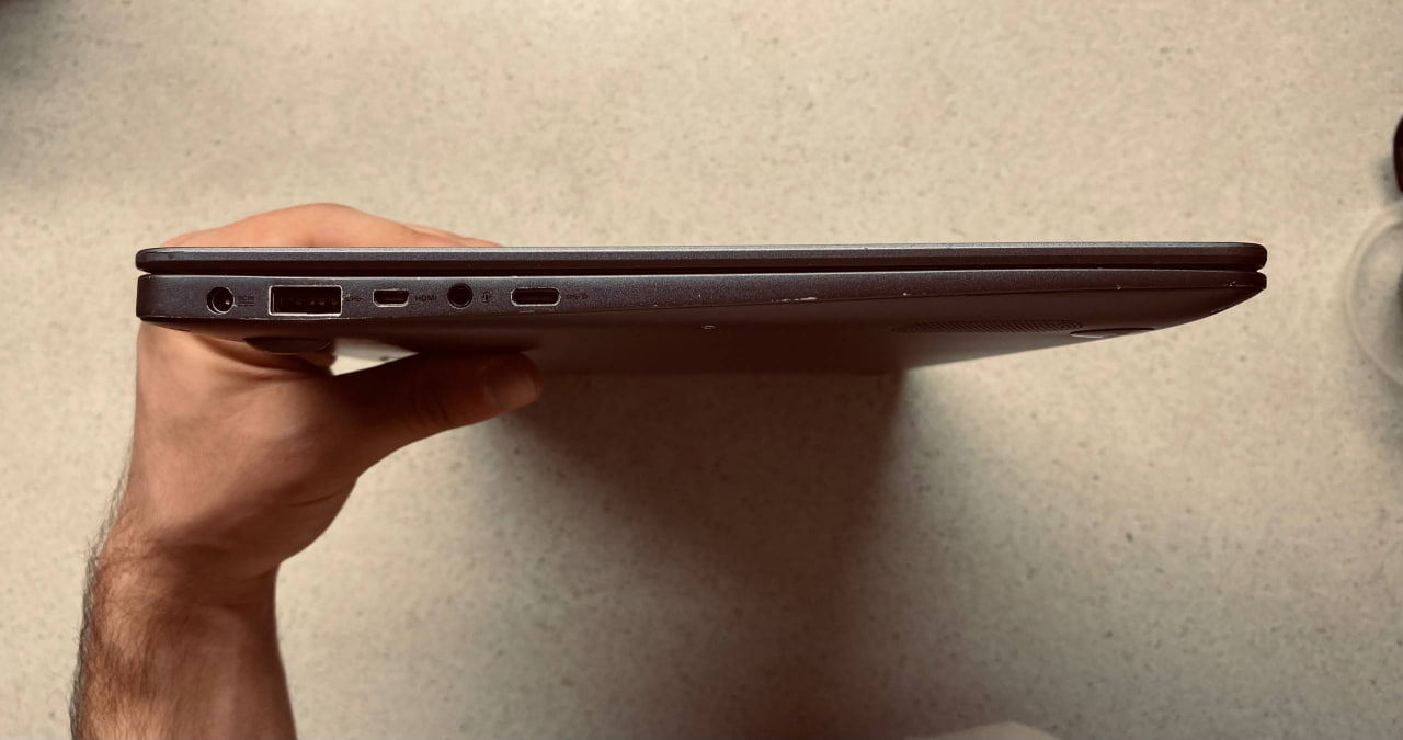 Asus ZenBook UX430U photo 6
