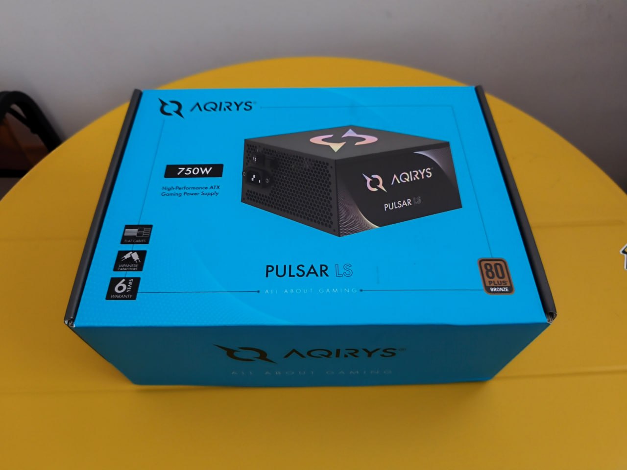 Aqirus Pulsar LS 750W